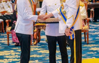 Ybg திரு. சார்ல்ஸ் மோகன் எம். மு. மூத்தையா Ybg திரு. சார்ல்ஸ் மோகன் எம். மு. மூத்தையா