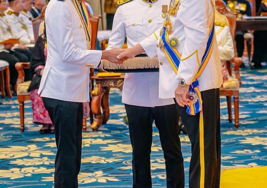 Ybg திரு. சார்ல்ஸ் மோகன் எம். மு. மூத்தையா