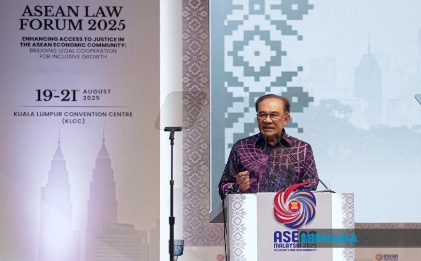 “நிறுவன சீர்திருத்தம் சுதந்திரத்தையும் ஒற்றுமையையும் சமநிலைப்படுத்த வேண்டும்” – அன்வார் இப்ராஹிம் “நிறுவன சீர்திருத்தம் சுதந்திரத்தையும் ஒற்றுமையையும் சமநிலைப்படுத்த வேண்டும்” – அன்வார் இப்ராஹிம்