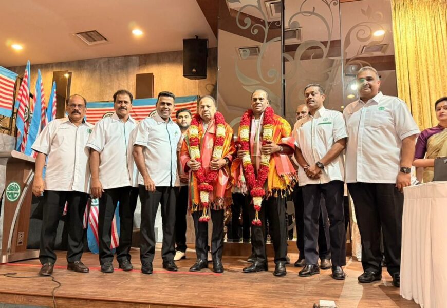 மலேசியன் இந்தியன் காங்கிரஸ் – கோலாலம்பூர் 79வது மாநாடு மலேசியன் இந்தியன் காங்கிரஸ் – கோலாலம்பூர் 79வது மாநாடு