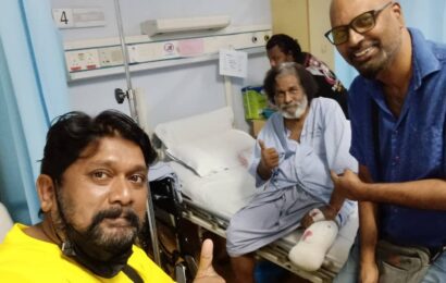 பிரபல நகைச்சுவை நடிகர் அபாங் சாத்தியாவை ஆம்பாங்கு பண்டான் மேவா மருத்துவமனையில் சந்திக்க கலைத்துறையினர் ஒன்று கூடினர் பிரபல நகைச்சுவை நடிகர் அபாங் சாத்தியாவை ஆம்பாங்கு பண்டான் மேவா மருத்துவமனையில் சந்திக்க கலைத்துறையினர் ஒன்று கூடினர்