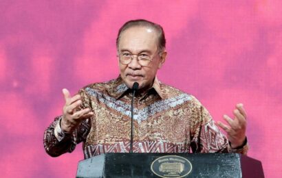 வெளிநாட்டு பயணங்களுக்கு தற்காலிகத் தடை : பிரதமர் டத்தோஶ்ரீ அன்வார் இப்ராஹிம் அறிவிப்பு