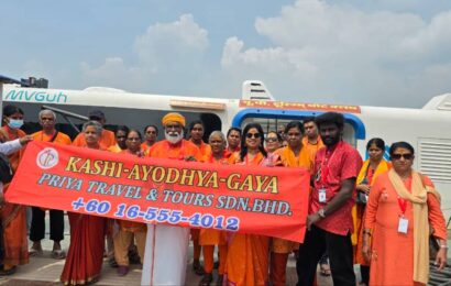 பிரியா டிராவல் & டூர்ஸ் ஏற்பாட்டில் கவிமாறன் (ராகா) கெளரவ விருந்தினராக இந்திய பயணம்