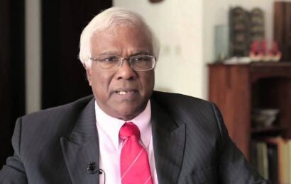 “வரம்புகளைத் தாண்டி பறந்த மருத்துவ வீரன்” — தன் சிறந்த மகனை கொண்டாடும் மலேசியா: தன் ஸ்ரீ டாக்டர் மணி ஜெகதேசன் 82வது பிறந்தநாள்