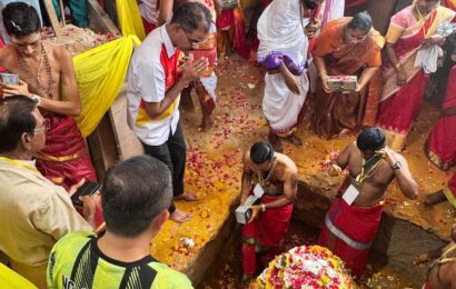 சிலாங்கூர்  மநிலத்தில் அமைந்துள்ள புசோங் ஜயா பகுதியில் புதிய ஸ்ரீ மகா கருமாரியம்மன் கோவில் கட்டுமானத்திற்கான நிலஉதை (Groundbreaking) விழா இன்று சிறப்பாக நடைபெற்றது