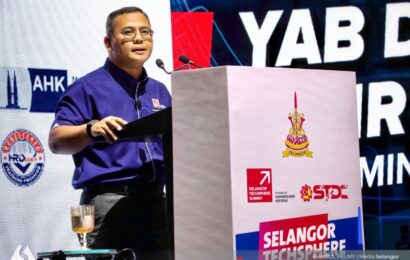 சிலாங்கூர் TVET-ஐ வலுப்படுத்துவதில் கவனம் செலுத்துகிறது, உயர் திறன் கொண்ட தலைமுறையை உருவாக்குகிறது- டத்தோஶ்ரீ அமிருடின் ஷாரி சிலாங்கூர் TVET-ஐ வலுப்படுத்துவதில் கவனம் செலுத்துகிறது, உயர் திறன் கொண்ட தலைமுறையை உருவாக்குகிறது- டத்தோஶ்ரீ அமிருடின் ஷாரி