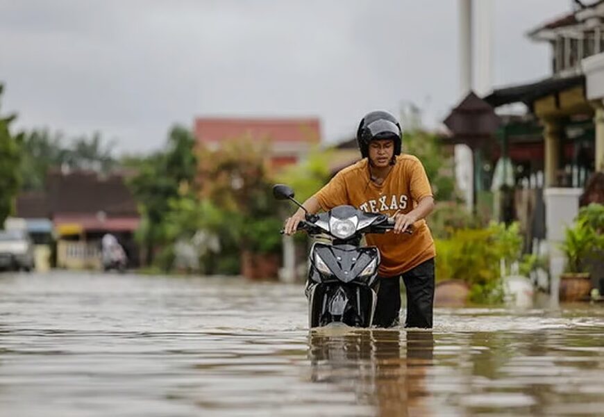 சிலாங்கூரில் வெள்ளத்தால் பாதிக்கப்பட்ட 750 குடும்பங்களுக்கு RM500 உதவி- மந்திரி புசார் தகவல்