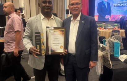 17 ஆண்டுகள் அனுபவம் கொண்ட நிபுணர்! தேசிய, பிராந்திய விருதுகளை வென்ற பஹாங் ‘லோகா’ திருத்தும் நிபுணரின் ஊக்கமான பயணம்