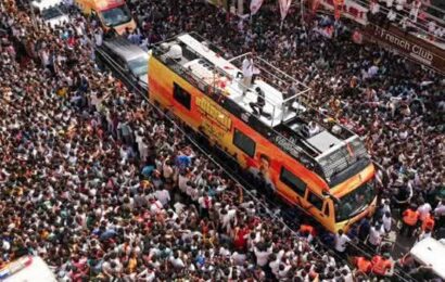 பாதுகாப்பில் எவ்வித சமரசமும் இல்லை: தளபதி திருவிழா இசை நிகழ்ச்சிக்கான உறுதிப்படுத்தல் மற்றும் எச்சரிக்கை – YB Tuan பப்பராய்டு வீரமான் பாதுகாப்பில் எவ்வித சமரசமும் இல்லை: தளபதி திருவிழா இசை நிகழ்ச்சிக்கான உறுதிப்படுத்தல் மற்றும் எச்சரிக்கை – YB Tuan பப்பராய்டு வீரமான்