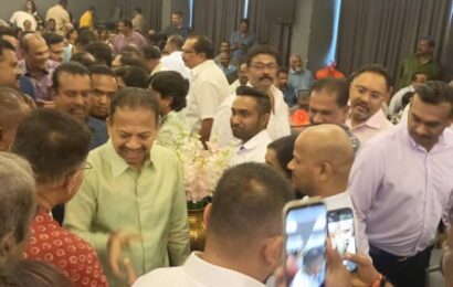 மலேசிய இந்திய காங்கிரஸ் தலைவர் டான் ஸ்ரீ டாக்டர் எஸ்.ஏ. விக்னேஸ்வரன் அவர்களின் 60-ஆவது பிறந்தநாள் விழா – MIC தலைமையகத்தில் கொண்டாட்டம் மலேசிய இந்திய காங்கிரஸ் தலைவர் டான் ஸ்ரீ டாக்டர் எஸ்.ஏ. விக்னேஸ்வரன் அவர்களின் 60-ஆவது பிறந்தநாள் விழா – MIC தலைமையகத்தில் கொண்டாட்டம்