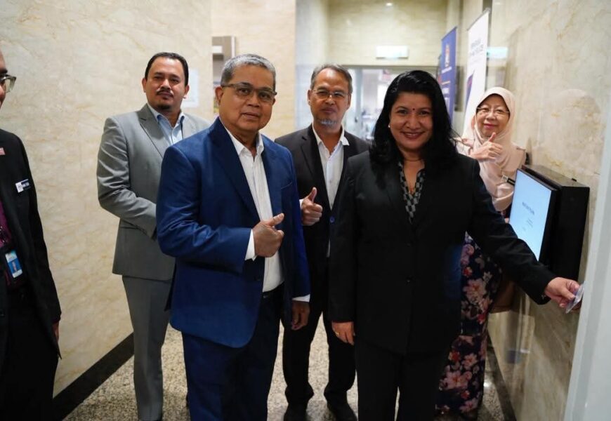 தேசிய ஒருமைப்பாட்டு அமைச்சுக்கும் மற்றும் அனைத்து ஊழியர்களுக்கும் நன்றி- முன்னாள் துணையமைச்சர் செனட்டர் சரஸ்வதி கந்தசாமி பெருமிதம் தேசிய ஒருமைப்பாட்டு அமைச்சுக்கும் மற்றும் அனைத்து ஊழியர்களுக்கும் நன்றி- முன்னாள் துணையமைச்சர் செனட்டர் சரஸ்வதி கந்தசாமி பெருமிதம்