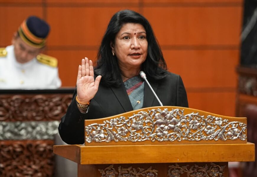 YB சரஸ்வதி இரண்டாவது தவணைக்கான செனட்டராக இன்று அதிகாரப்பூர்வமாக பதவியேற்றம்.. YB சரஸ்வதி இரண்டாவது தவணைக்கான செனட்டராக இன்று அதிகாரப்பூர்வமாக பதவியேற்றம்..