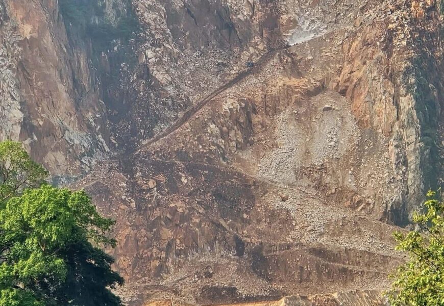 சிம்பாங் புலாய் ‘பிரசித்தி பெற்ற’ விளம்பர பலகை நினைவுகளாக மாறியது