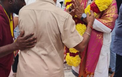 Dr. Gunaraj George (ADN செந்தோசா) அவர்கள், Kuil Sri Maha Muneeswarar ஆலயத்தின் 63வது ஆண்டு விழா கொண்டாட்டத்தில் சிறப்பு விருந்தினராக கலந்துகொண்டார்