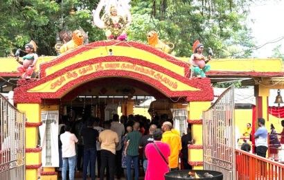 ஸ்ரீ மஹா காளியம்மன் திருக்கோவில், செந்துல் திமூர் அருளாசியுடன் ஸ்ரீ மஹா காளியம்மன் திருக்கோவில், செந்துல் திமூர் அருளாசியுடன்