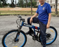 நாட்டில் பெட்ரோல் தட்டுப்பாடு ஏற்படும் சூழ்நிலை உருவானால், பொதுமக்கள் தங்களது அன்றாட தேவைகளுக்காக சைக்கிளைப் பயன்படுத்துவது ஒரு தற்காலிக நிவாரணமாக அமையும் என பொதுப் பணித்துறை துணையமைச்சர் டத்தோ ஸ்ரீ டாக்டர் அமாட் மஸ்லான் ஆலோசனை வழங்கியுள்ளார்.