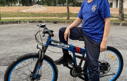 நாட்டில் பெட்ரோல் தட்டுப்பாடு ஏற்படும் சூழ்நிலை உருவானால், பொதுமக்கள் தங்களது அன்றாட தேவைகளுக்காக சைக்கிளைப் பயன்படுத்துவது ஒரு தற்காலிக நிவாரணமாக அமையும் என பொதுப் பணித்துறை துணையமைச்சர் டத்தோ ஸ்ரீ டாக்டர் அமாட் மஸ்லான் ஆலோசனை வழங்கியுள்ளார்.