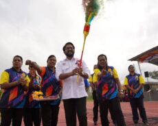 செகாமட் வட்டார தமிழ் பள்ளிகளுக்கிடையிலான விளையாட்டு போட்டி -துணையமைச்சர் யுனேஸ்வரன் தொடக்கி வைத்தார் 