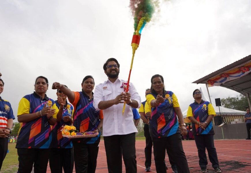 செகாமட் வட்டார தமிழ் பள்ளிகளுக்கிடையிலான விளையாட்டு போட்டி -துணையமைச்சர் யுனேஸ்வரன் தொடக்கி வைத்தார் 