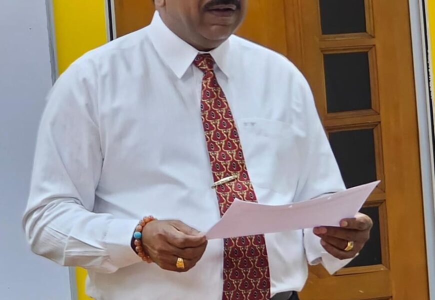 சிலாங்கூர் மாநிலத்தின் செந்தோசா தொகுதி சட்டமன்ற உறுப்பினர் டாக்டர் குணராஜ் ஜார்ஜ், இந்து கோவில்களின் நில உரிமை தொடர்பான நீண்டகால பிரச்சினைகளைப் பற்றிய விவாதத்திற்கு வாய்ப்பு வழங்கிய பிரதமர் மற்றும் பிரதமர் அலுவலகத்திற்கு தனது மனமார்ந்த நன்றியையும் பாராட்டையும் தெரிவித்துள்ளார். சிலாங்கூர் மாநிலத்தின் செந்தோசா தொகுதி சட்டமன்ற உறுப்பினர் டாக்டர் குணராஜ் ஜார்ஜ், இந்து கோவில்களின் நில உரிமை தொடர்பான நீண்டகால பிரச்சினைகளைப் பற்றிய விவாதத்திற்கு வாய்ப்பு வழங்கிய பிரதமர் மற்றும் பிரதமர் அலுவலகத்திற்கு தனது மனமார்ந்த நன்றியையும் பாராட்டையும் தெரிவித்துள்ளார்.