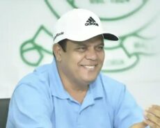 2மலேசிய தடகள தலைமை பொறுப்பிலிருந்து காரீம் விலக வேண்டும் 