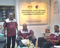 ஜோஹோர் மாநிலத்தில், மலேசிய இந்திய முன்னாள் இராணுவ வீரர்கள் சங்கத்தின் (Persatuan Veteran India Angkatan Tentera Malaysia) ஜோஹோர் கிளை ஜோஹோர் மாநிலத்தில், மலேசிய இந்திய முன்னாள் இராணுவ வீரர்கள் சங்கத்தின் (Persatuan Veteran India Angkatan Tentera Malaysia) ஜோஹோர் கிளை