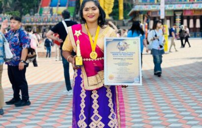 3 நாடுகள், 1643 கி.மீ தூரம், 4 புடவைகள்: மோட்டார் சைக்கிள் பயணத்தில் புதிய தேசிய சாதனை படைத்த கெத்தரின் ஸ்டீவன்!