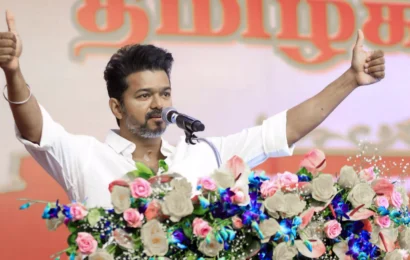 தமிழக அரசியல் வரலாற்றில் எதிர்பாராத திருப்பமாக, நடிகர் விஜய் தலைமையிலான தமிழக வெற்றிக் கழகம்