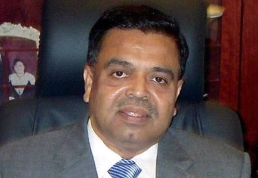 முன்னாள் Malaysian Associated Indian Chambers (MAICCI) தலைவர் இன்று அதிகாலை காலமானார். அவருக்கு வயது 65 முன்னாள் Malaysian Associated Indian Chambers (MAICCI) தலைவர் இன்று அதிகாலை காலமானார். அவருக்கு வயது 65