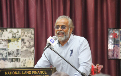 மலேசிய திரைப்பட உலகின் மூத்த ஆளுமை – தேவராகர் சுப்பையா மலேசிய திரைப்பட உலகின் மூத்த ஆளுமை – தேவராகர் சுப்பையா