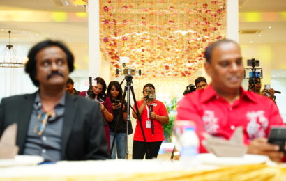 மலேசியாவில் பிரம்மாண்டமாக நடைபெற்ற ‘சொடக்கு’ திரைப்படத்தின் ஆடியோ மற்றும் டிரைலர் வெளியீட்டு விழா