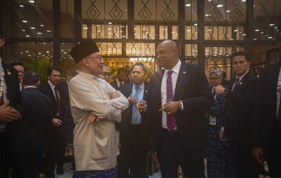 அரசியல் அல்ல, நேர நெருக்கடியே காரணம்!  பிரதமர் அன்வாரின் தமிழகப் பயணம் குறித்து அமைச்சர் ரமணன் முற்றுப்புள்ளி